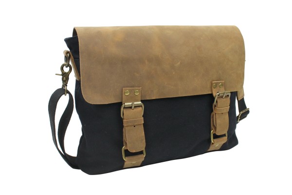 Classic Canvas Messenger Bag CM17