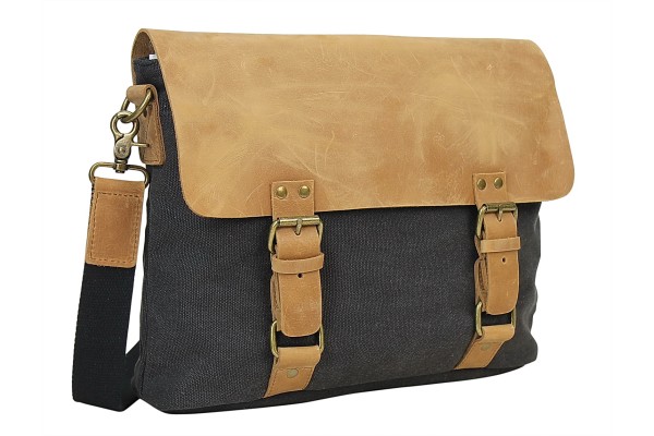 Classic Canvas Messenger Bag CM17