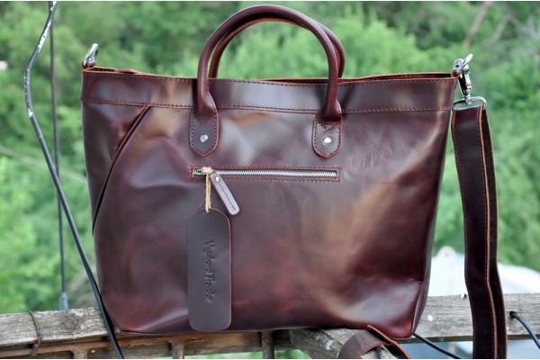 18 in. Large Cowhide Leather Shoulder Bag LS16